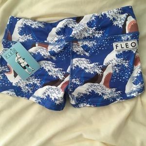 Fleo Jaws NWT - TRADE